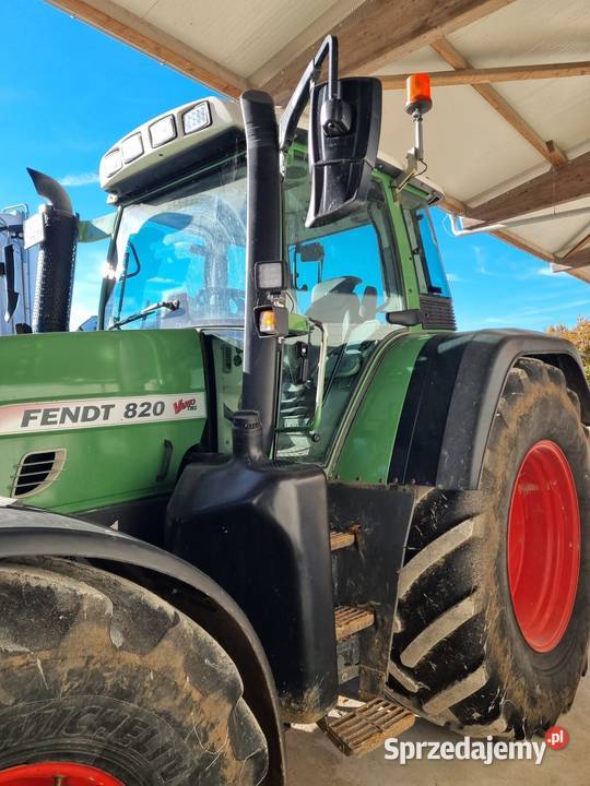 Fendt Vario 724 SCR Profi Plus Fendt Vario 820 Rożniątów