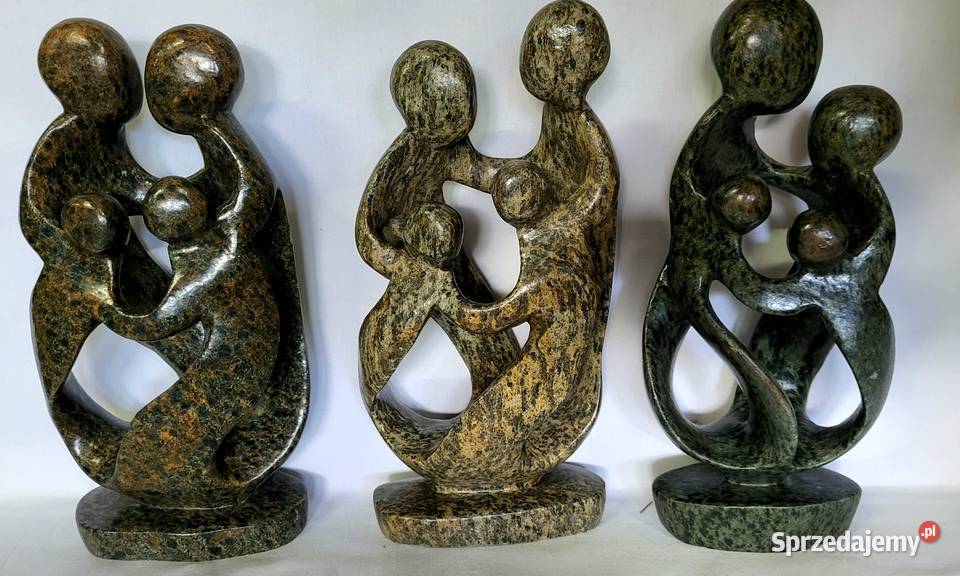 Abstrakt rzeźba afrykańska z kamienia