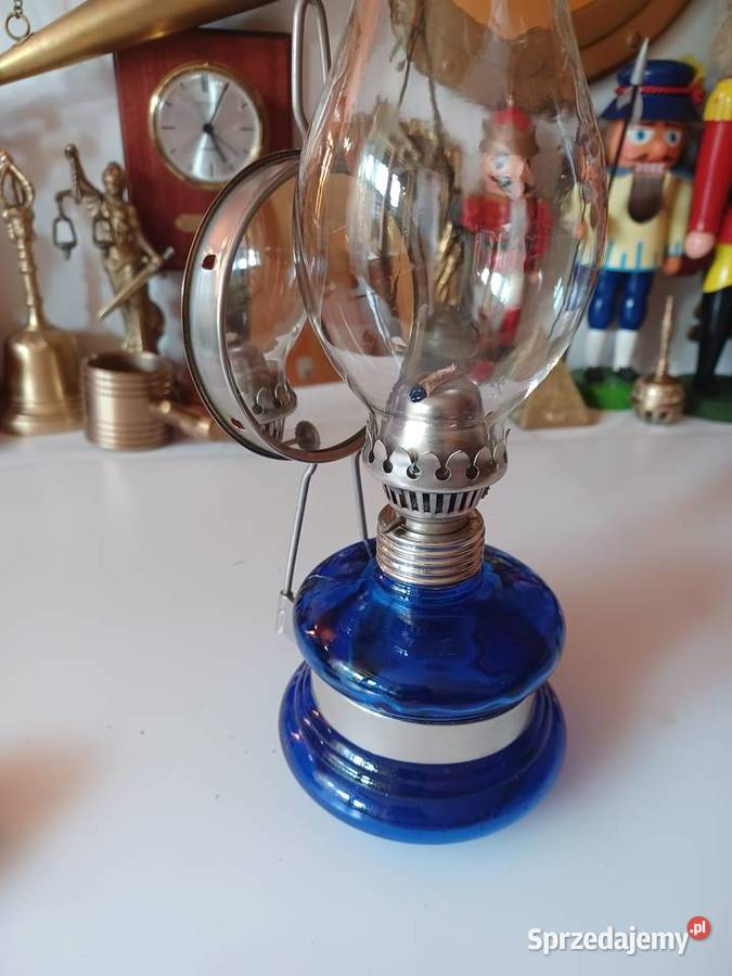 Piękna lampa naftowa PRL Kolekcja Lampiony i latarnie wielkopolskie Poznań