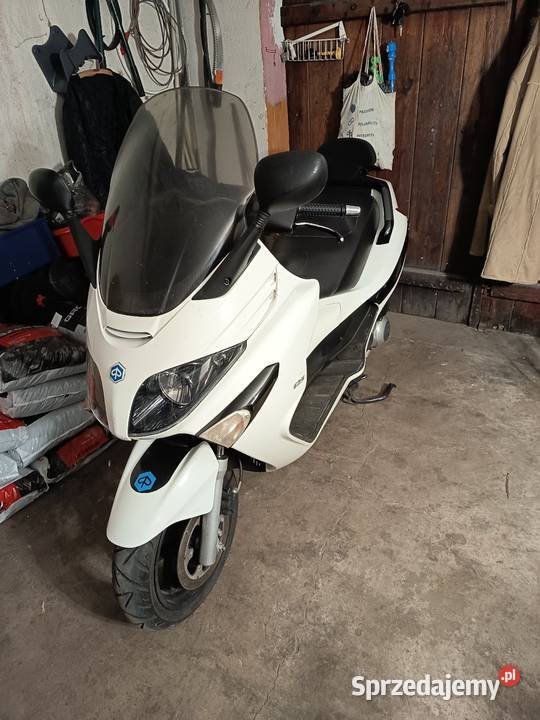 Skuter Piaggio Xevo 125 CC 2016 r garażowany Radomsko