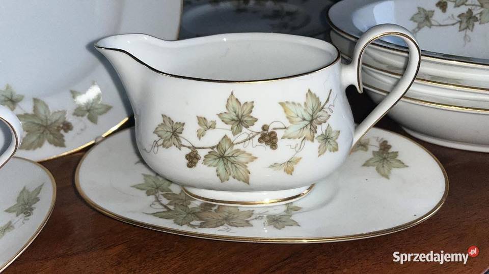 Talerz Syg Noritake IRELAND Liście na gałązkach Porcelana i szkło pomorskie