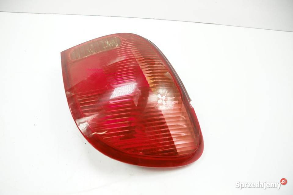 LAMPA PRAWA TYŁ TOYOTA YARIS osobowe kujawsko-pomorskie