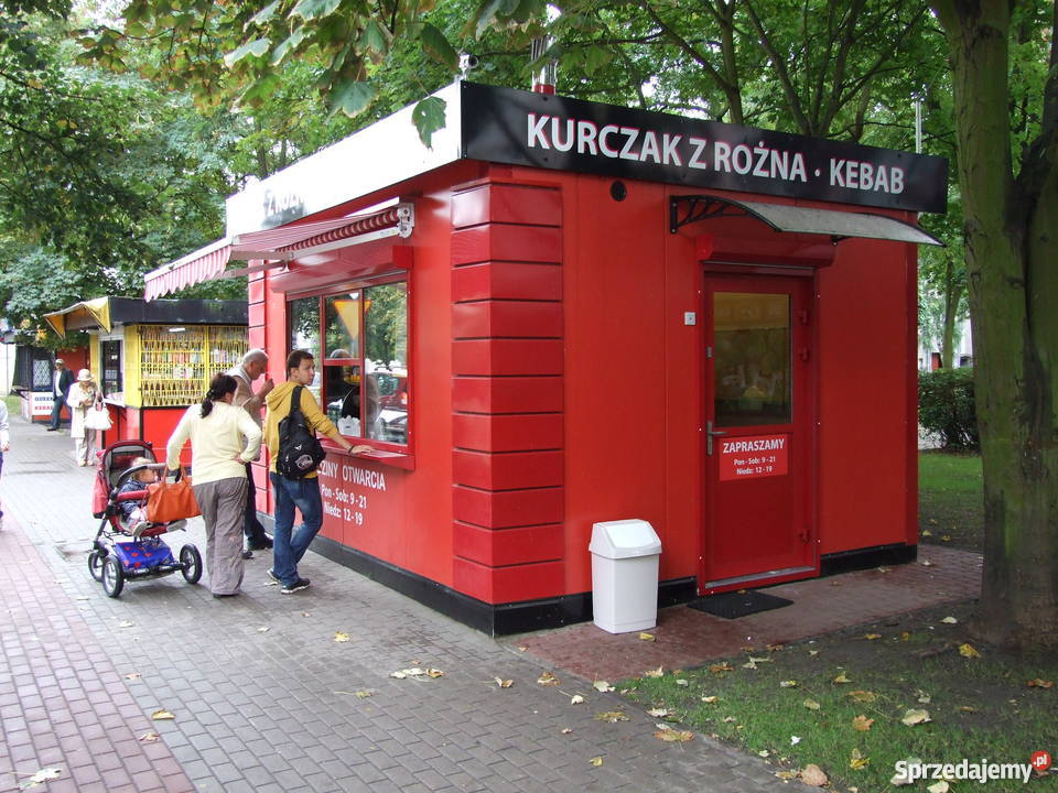 Lokal Gastronomiczny KURCZAK Z ROŻNA KEBAB parking