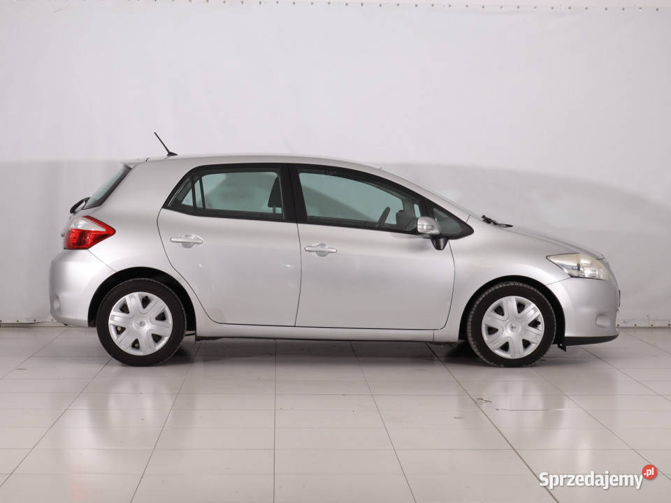 Toyota Auris 14 D4D nieuszkodzony