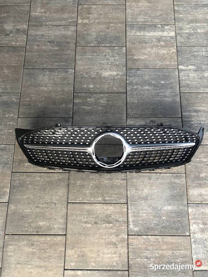 Grill atrapa MERCEDES CLA W118 250 AMG Nowa Sól sprzedam
