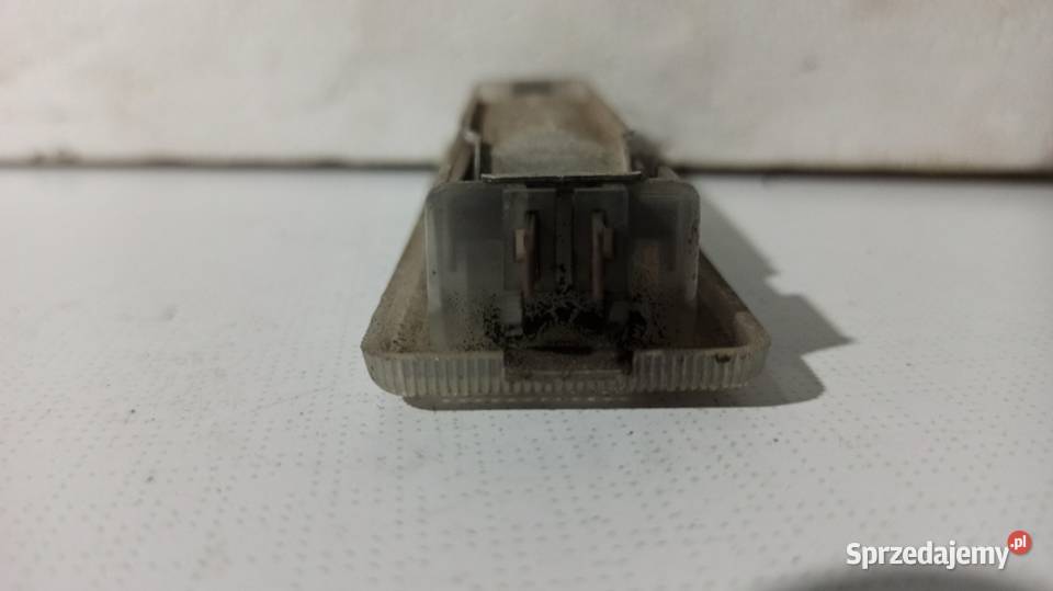 Lampka podsufitki tył wnętrza Mercedes W123 W124 Dębica
