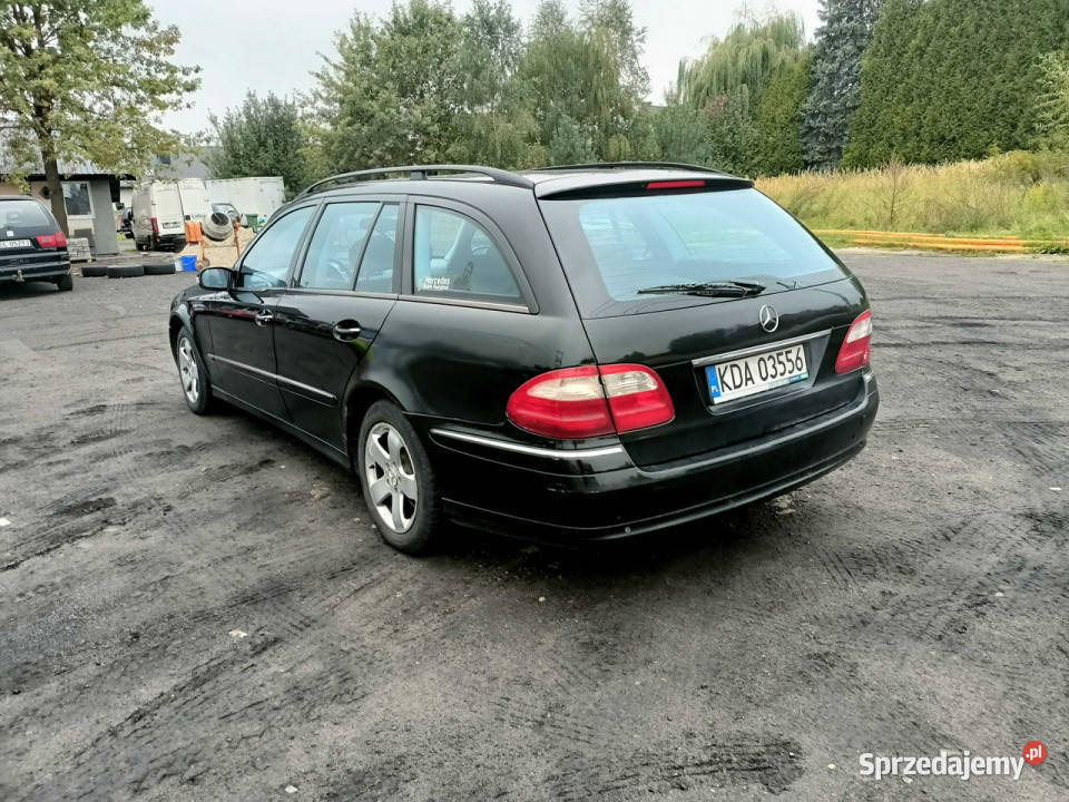 Mercedes E 320 Mercedes E klasa 32lpg 03r 4/5 Mercedes-Benz Tarnów sprzedam