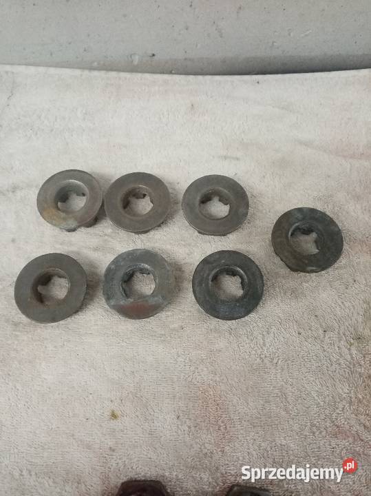 VW Garbus nakrętka koronkowa tylnego bębna Gołków