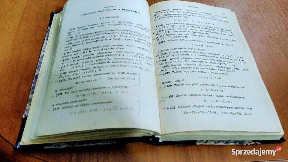 Zadania z rachunku wektorowego i geometrii Podręczniki pomorskie Gdańsk