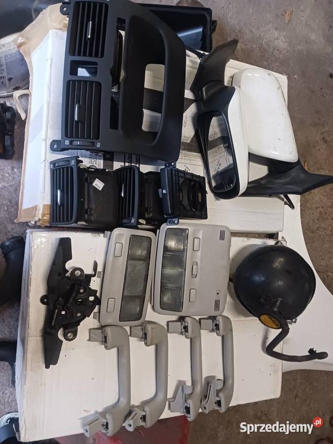 Toyota Avensis części Pozostałe Poznań sprzedam