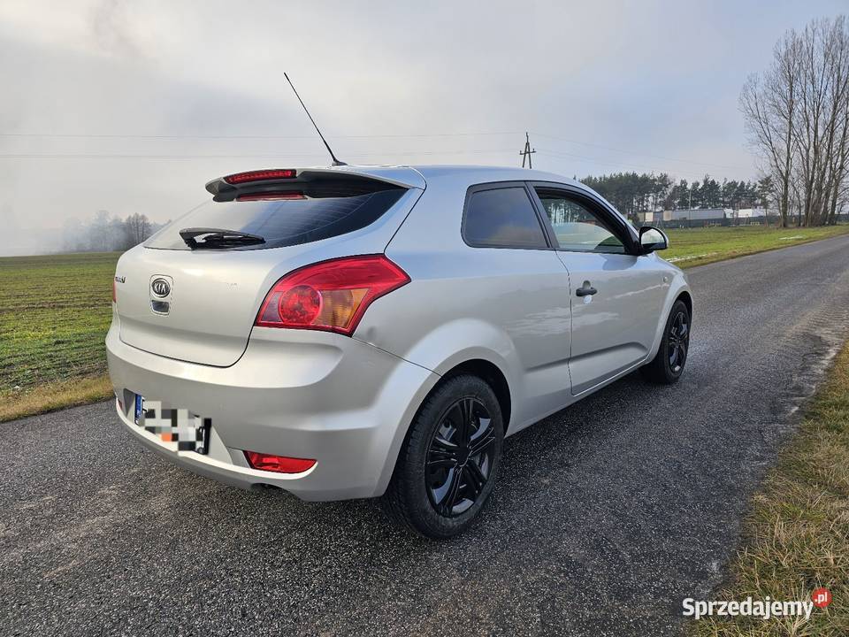 Kia Ceed 16 benzyna manualna Kia Chotynin
