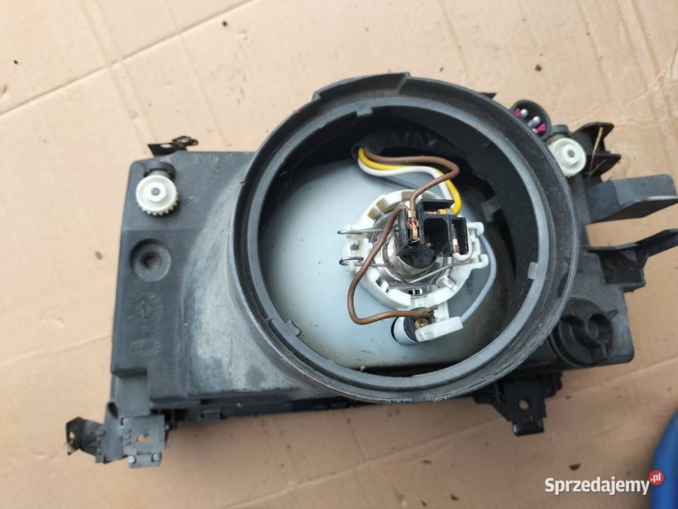 AUDI 100 C4 LAMPA PRZÓD PRZEDNIA PRAWA KLOSZ Kamień-Kolonia