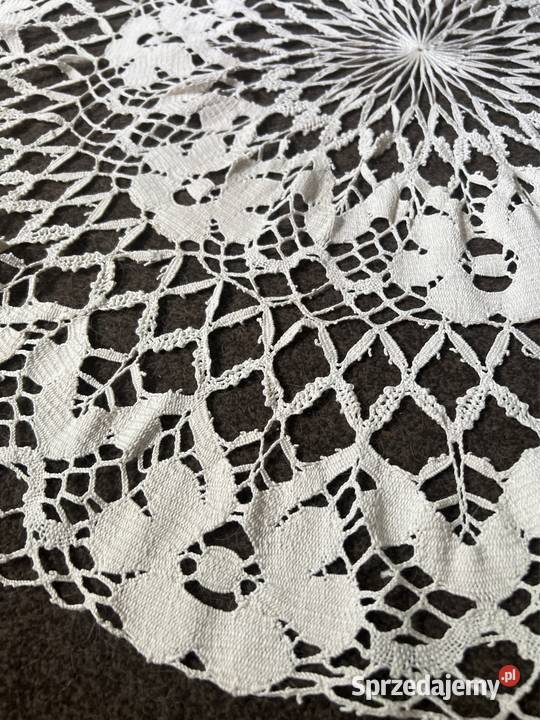 Obrus okrągły kołkowy rękodzieło śląskie Zabrze