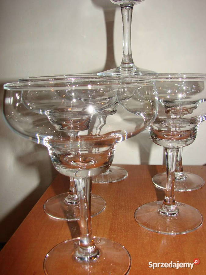 szklany kieliszekpucharek pomorskie Pruszcz Gdański