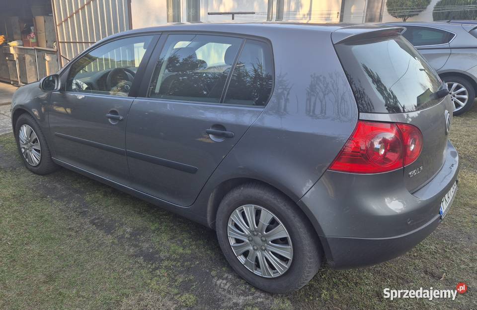 Volkswagen Golf 5 14 fsi 90 CD