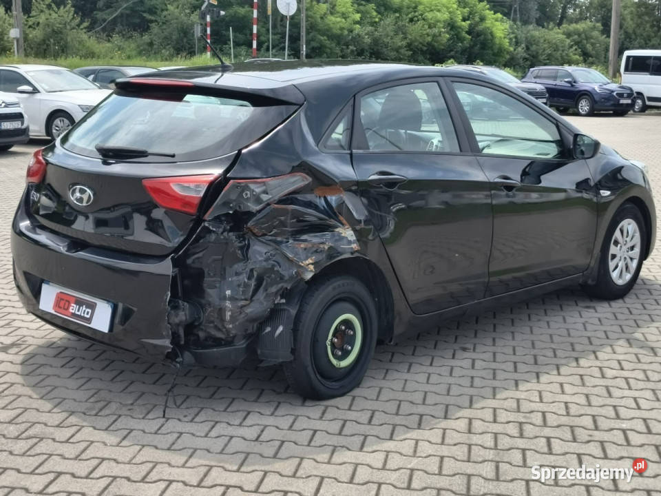 Hyundai i30 14 benzyna 100 ledy klimatyzacja i30 małopolskie Kęty sprzedam