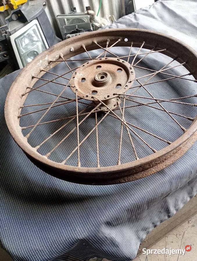 Tylne koło stary motocykl łódzkie