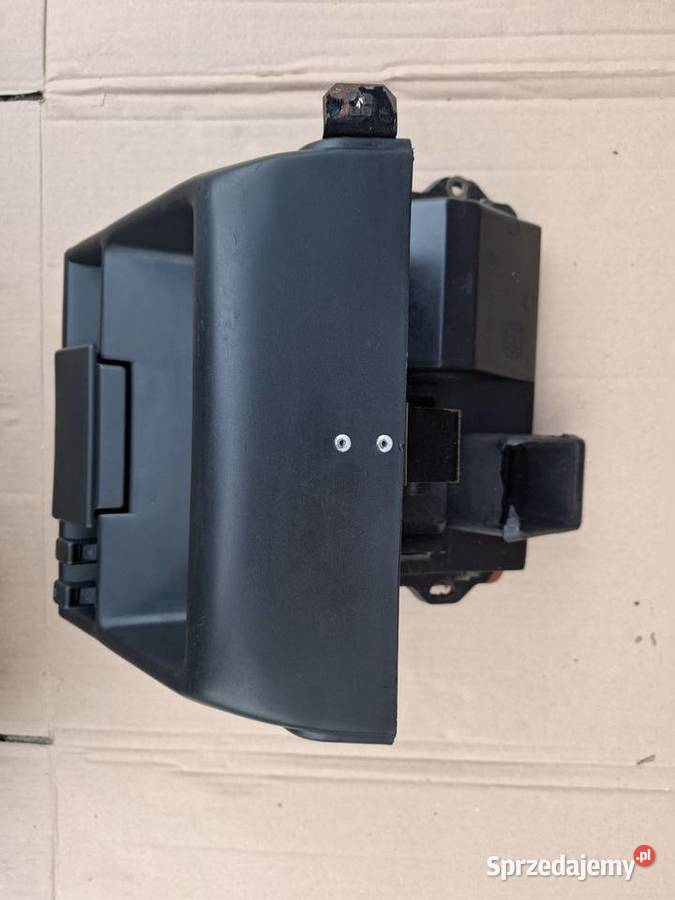 Konsola nawiewu powietrza mieszalnik Fiat 126p Deski rozdzielcze, konsole opolskie Strzelce Opolskie sprzedam