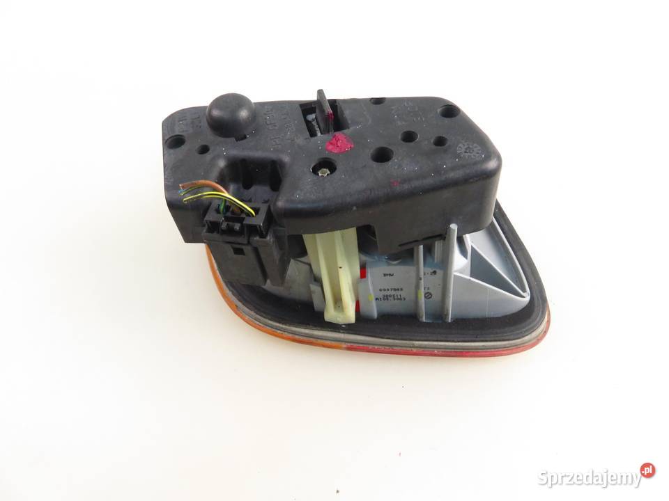 LAMPA LEWA TYLNA KLAPA BMW 3 E46 6907945 6907937 Oświetlenie