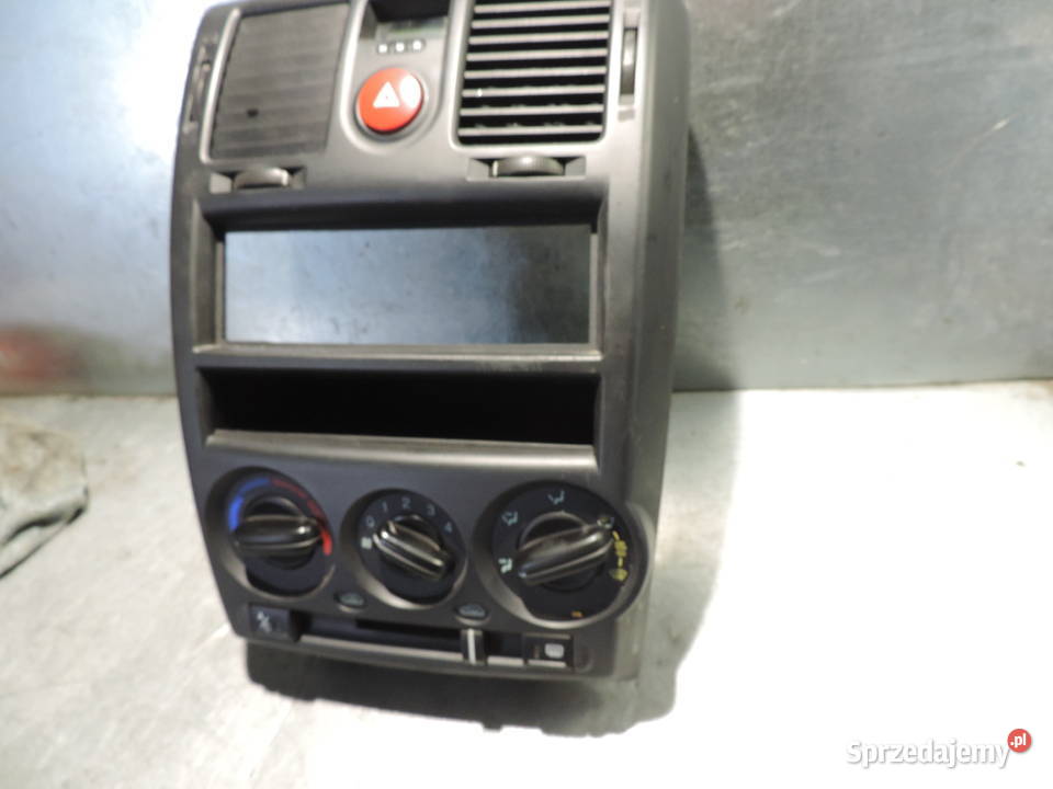 PANEL ŚRODKOWY KRATKA NAWIEWU PANEL NAWIEWU sprzedam