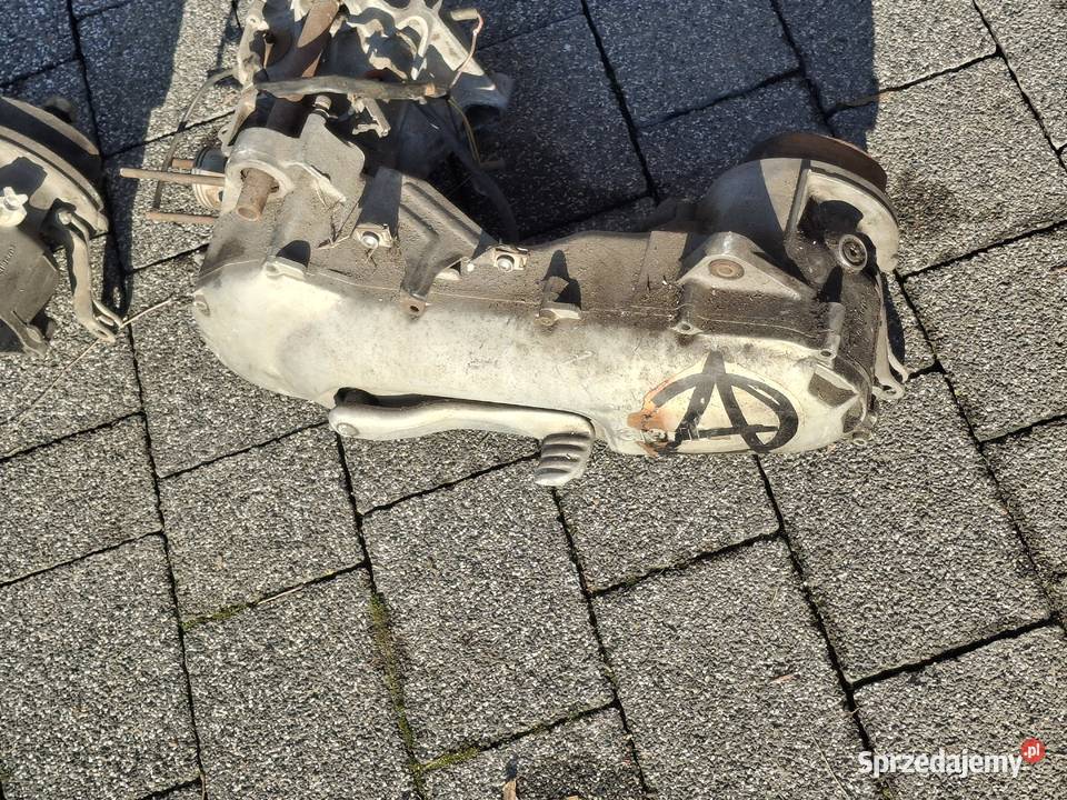 APRILIA SR 50 osłona pokrywa dekiel silnika Solarnia