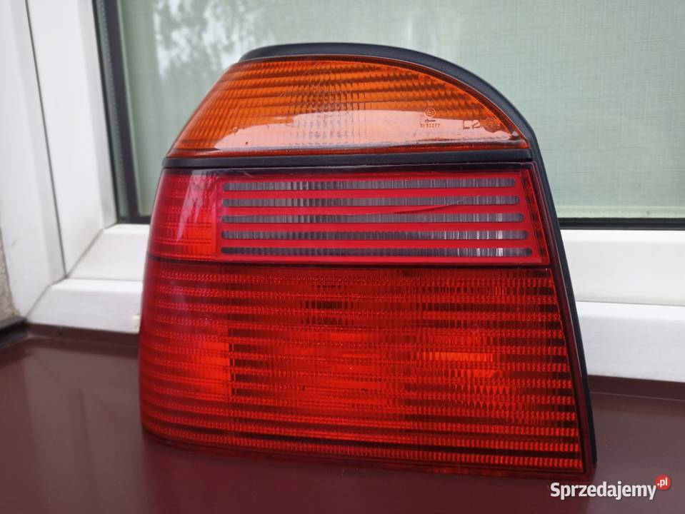 VW Golf MK3 III lampa tył tylna lewa wkład łódzkie Sieradz
