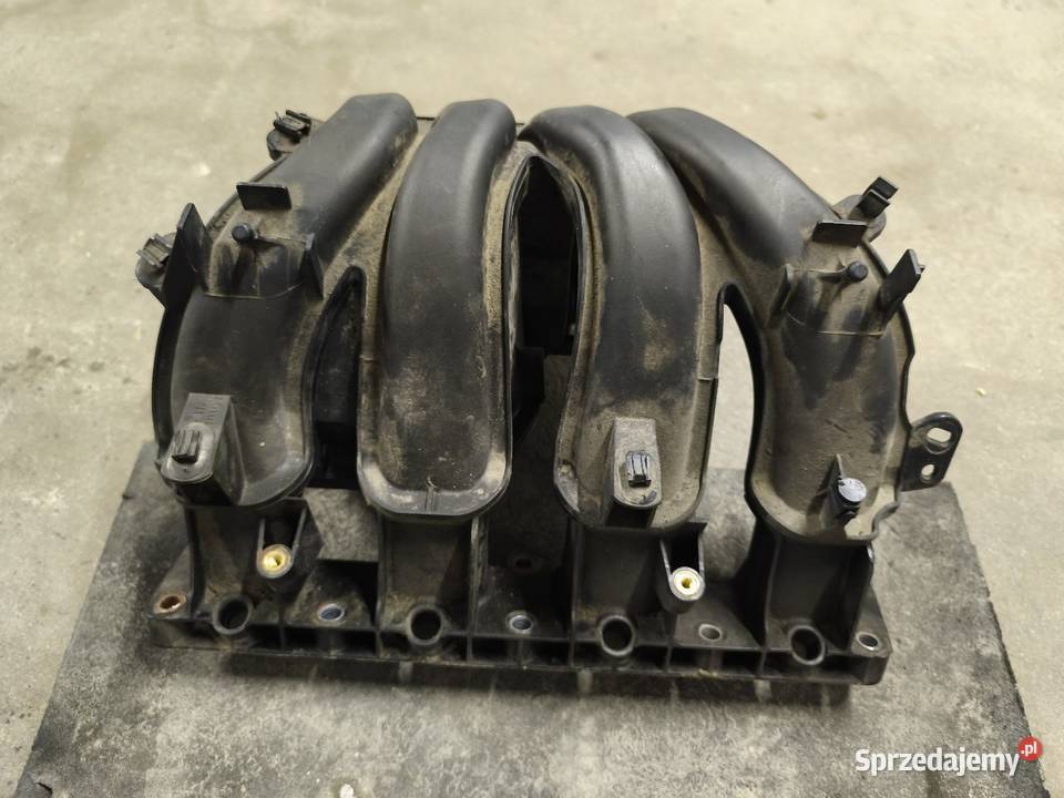 Kolektor ssący Citroen C4 Picasso C8 Peugeot 307 sprzedam