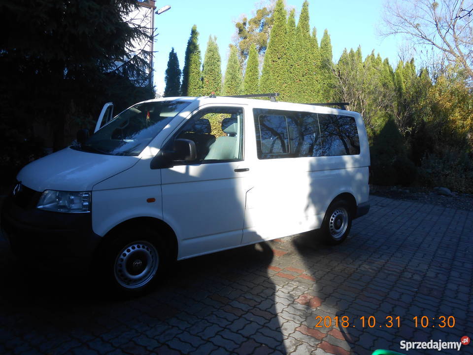 VW T5 9 osobowy zadbany