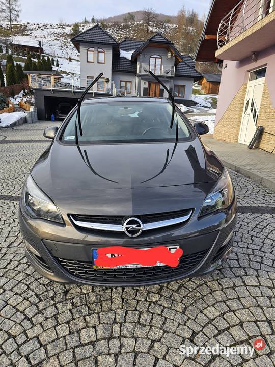 Sprzedam Opel Astra Sedan2016 r 76 000 16 115 Samochody osobowe Muszyna