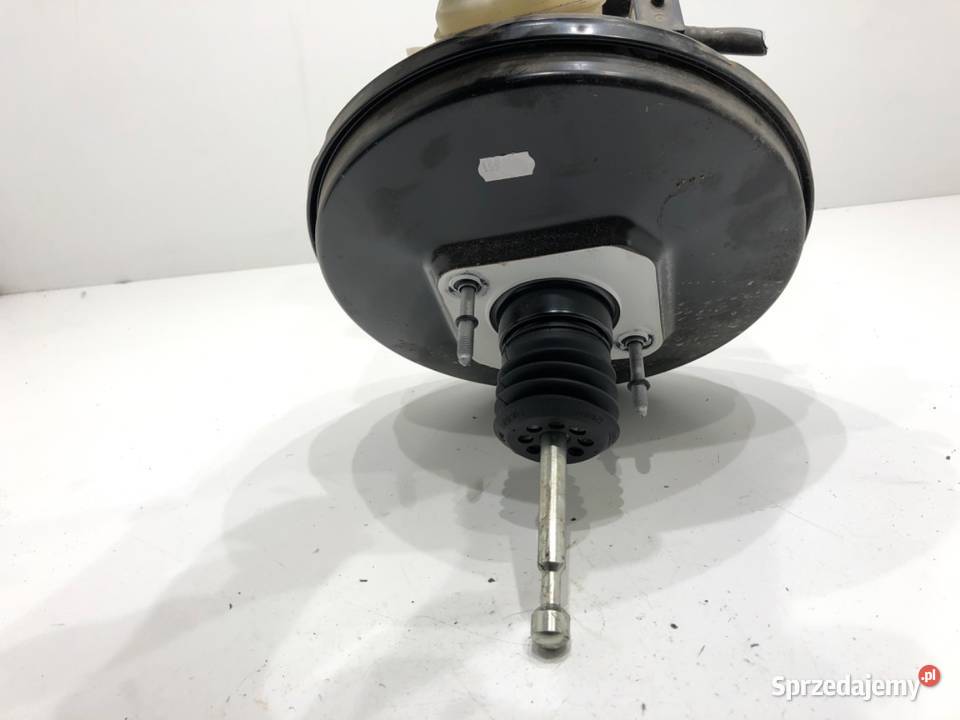 SERWO HAMULCOWE OPEL ASTRA K 39177534 Hatchback osobowe