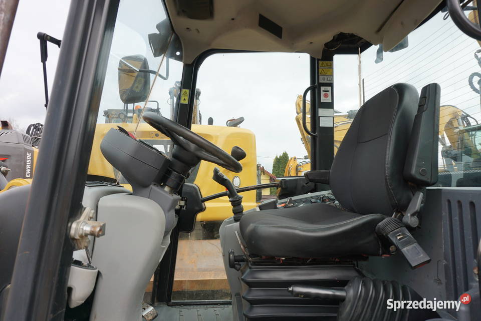 Ładowarka CAT 906 H 2008 Jeziorko