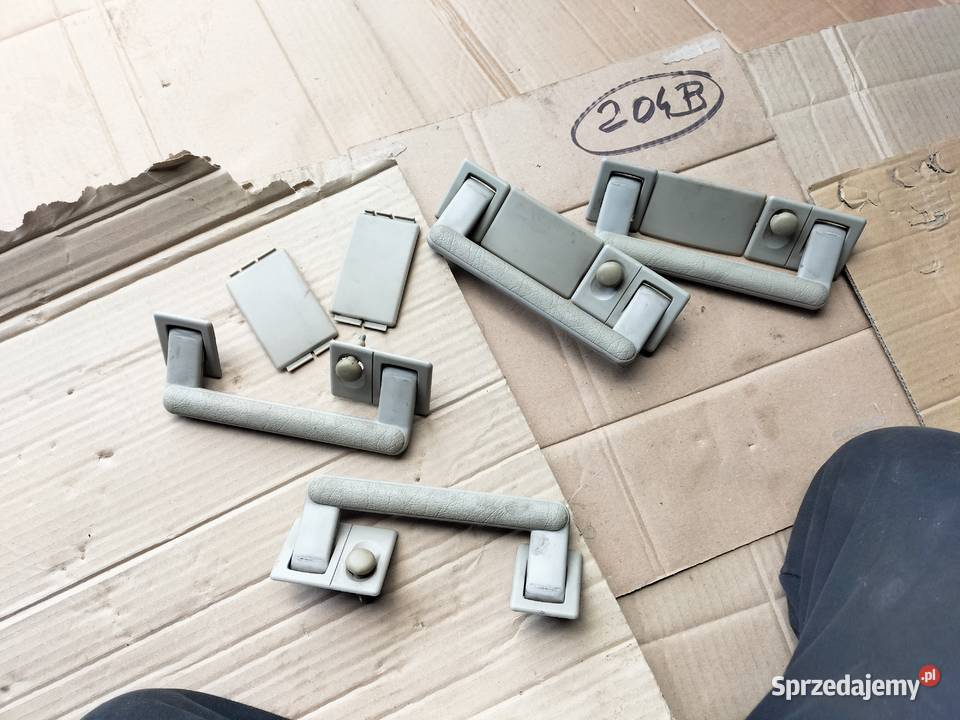 AUDI 80B3 80 B3 USA UCHWYT RĄCZKA PODSUFITKI osobowe Kamień-Kolonia