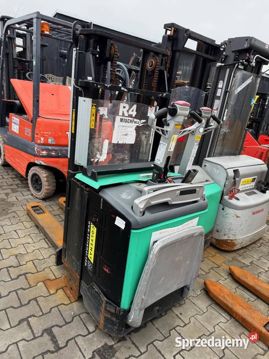 paleciak elektryczny z masztem MITSUBISHI 1600 elektryczny Działoszyn