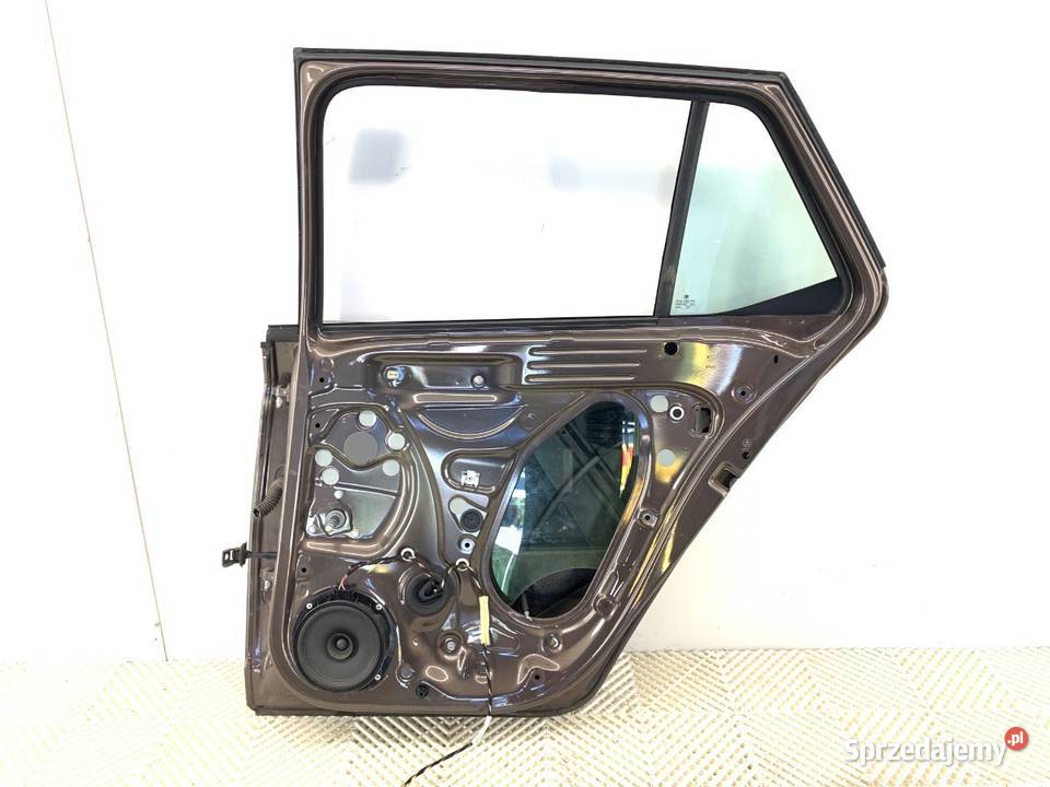 DRZWI PRAWY TYŁ SKODA FABIA III Hatchback Drzwi