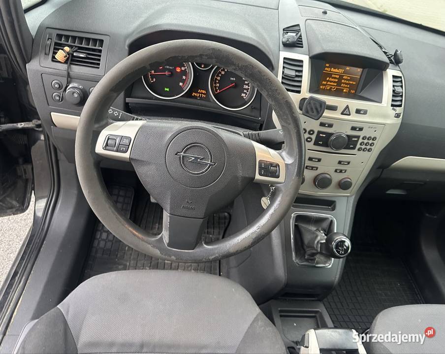 Opel Zafira 16 benzyna 2008r Bixenon