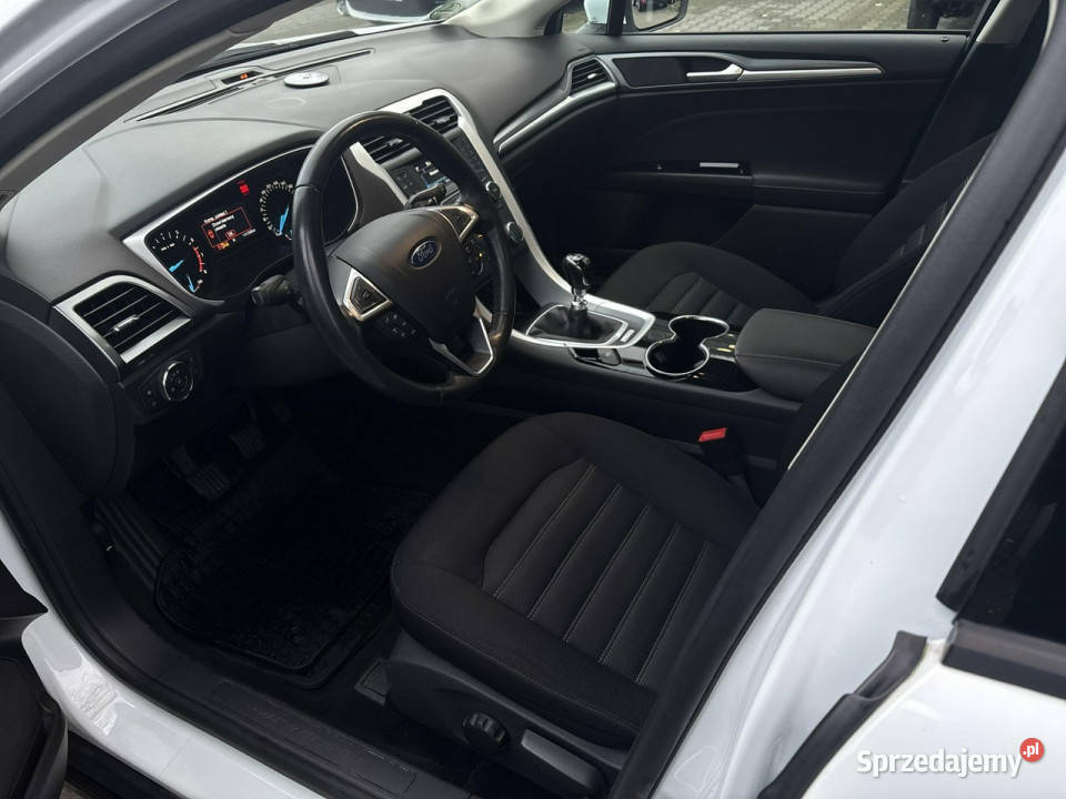 Ford Focus 15 160 salon HAK czujniki parkowania benzyna Focus Warszawa