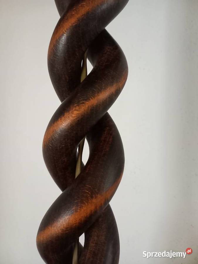 Lampa drewniana rzeźbiona odcienie brązowego