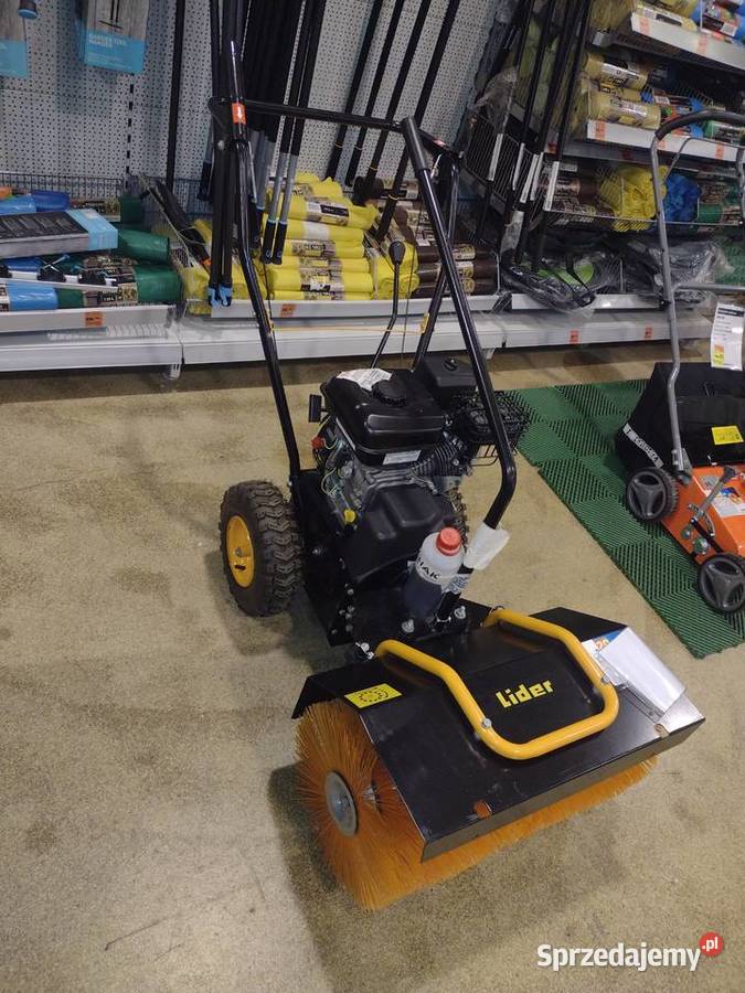 Zamiatarka Lider 208 CC z silnikiem Briggs Warszawa