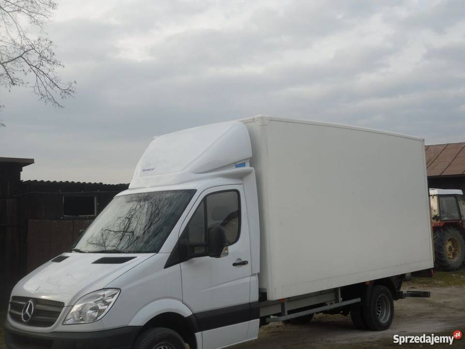 Transport auta z windami blaszaki kombivany