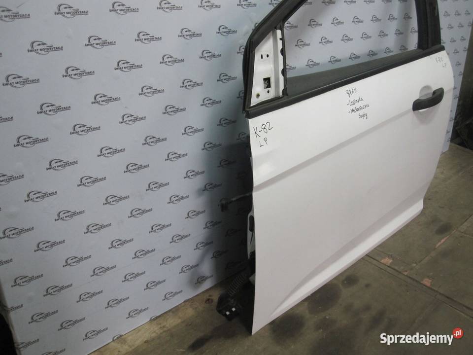 FORD FOCUS MK3 III 13r drzwi lewe przód