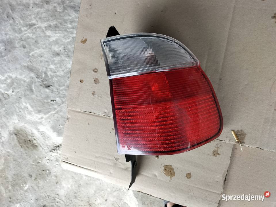 BMW E39 KOMBI LAMPA TYŁ TYLNA PRAWA