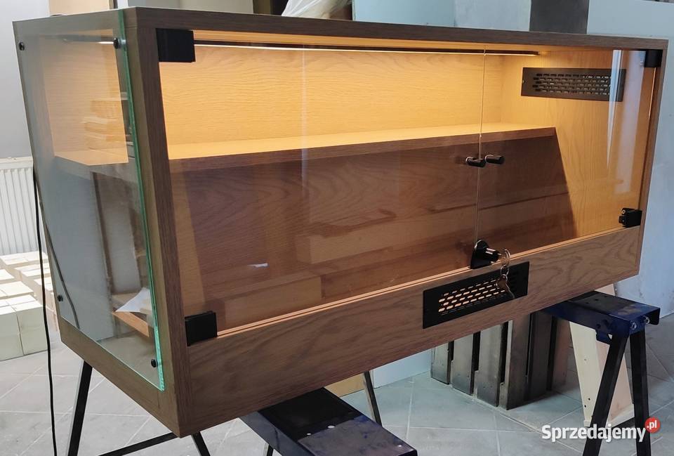 Terrarium węża z półkąLED Siemianowice Śląskie