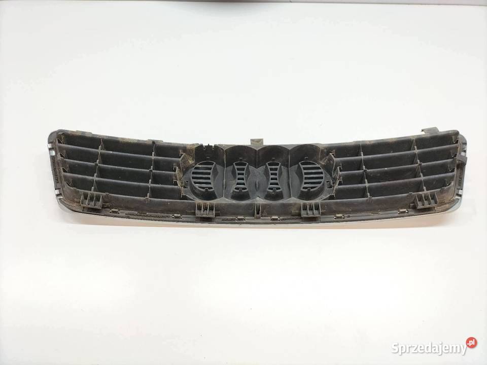 ATRAPA GRILL SLINE 4B0853651A Audi A6 II osobowe Motoryzacja