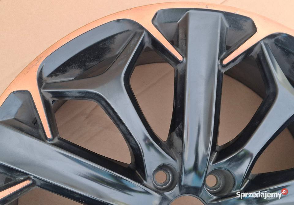 CUPRA FORMENTOR FELGA ALUFELGA 19 8J ET40 5X112 Bieleń sprzedam