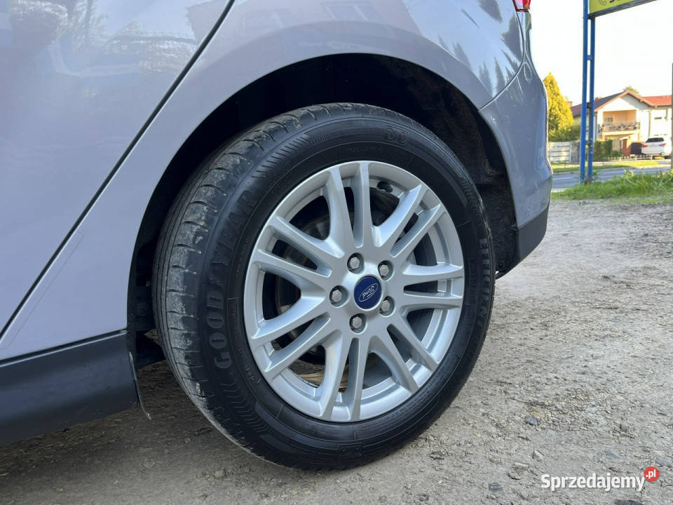 Ford Focus 10 Climatronic Grzane Fotele i szyba wielofunkcyjna kierownica Focus sprzedam