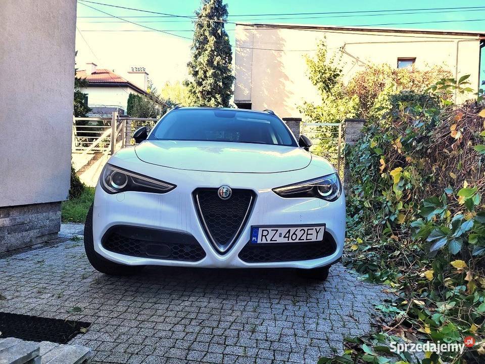 Alfa Romeo Stelvio produkcji 2018r silnik 20 1995cm3