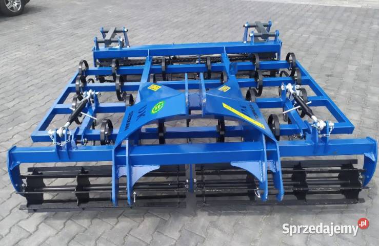 Agregat Apollo Kompakt z wałem przednim firmy Zgierz