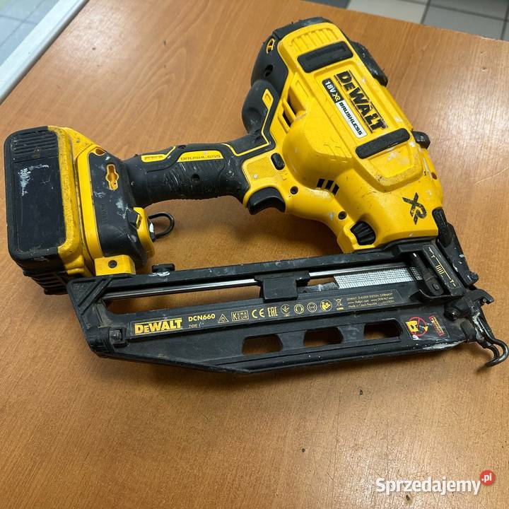 Gwoździarka DeWALT 16Ga 18V DCN660N aku 5 Ah Narzędzia Elbląg