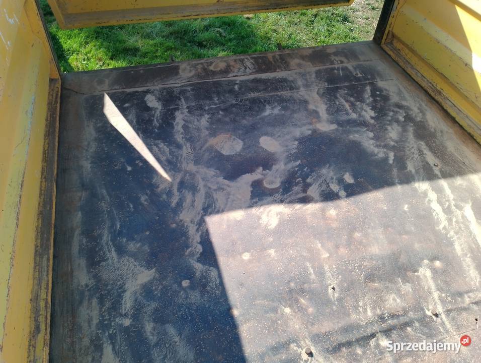 Przyczepa wywrotka jednoosiowa nieuszkodzony Dąbrowica