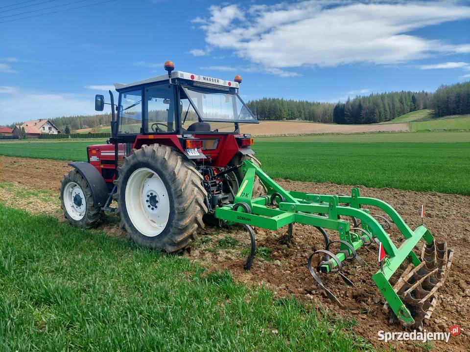 Ciągnik rolniczy 4x4 Shibaura SE 7040 Winne-Podbukowina